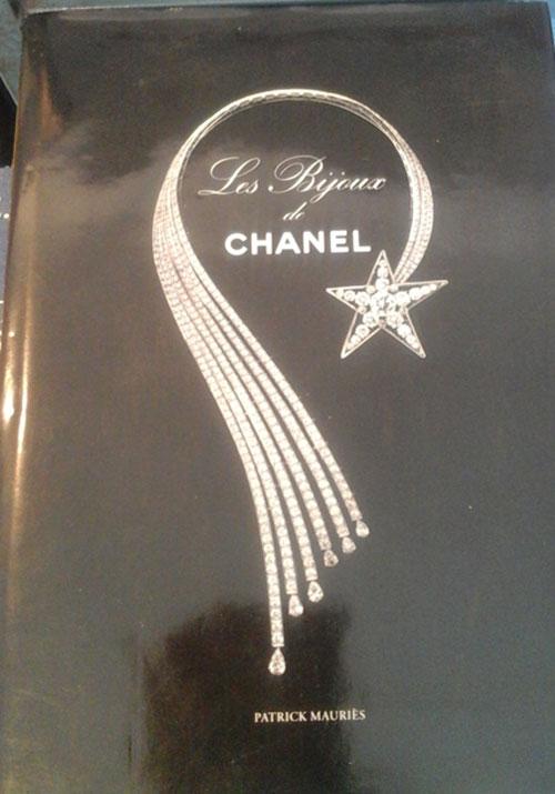Lesbijouxdechanel